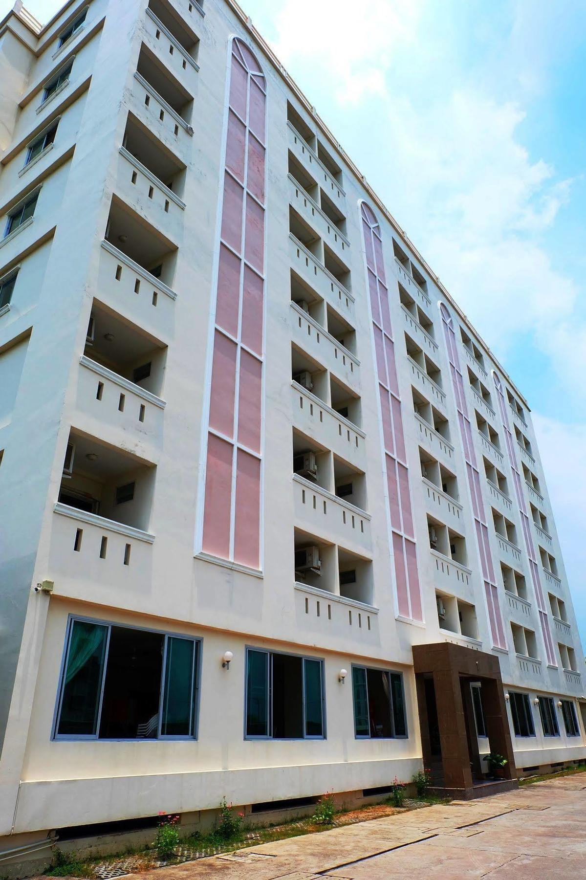 Larrivee Hotel Bang Bo Luaran gambar